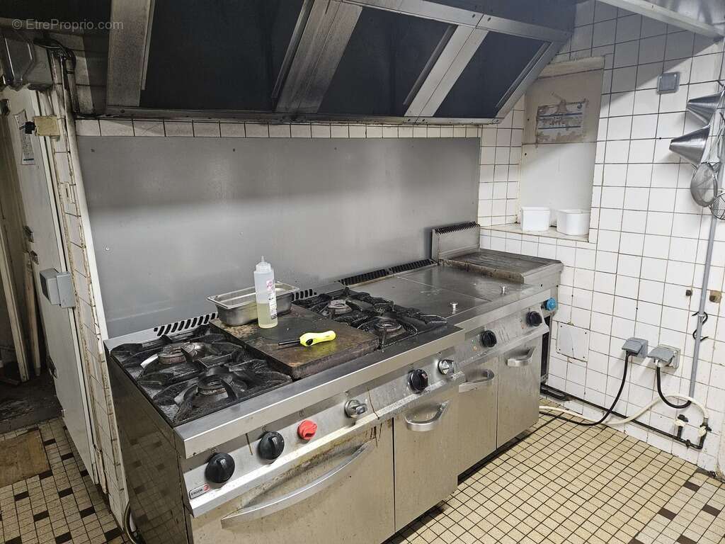 Commerce à SAINT-FRONT-SUR-LEMANCE