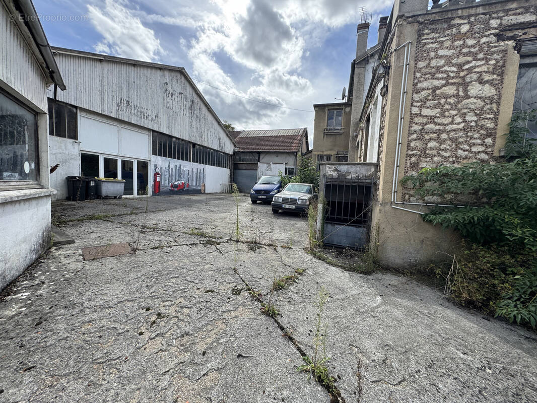 Commerce à MELUN