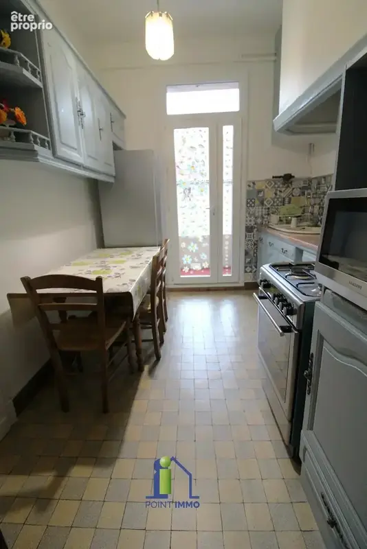 Appartement T3 avec balcons secteur Hôtel de Ville - 13002 Marseille - photo 6