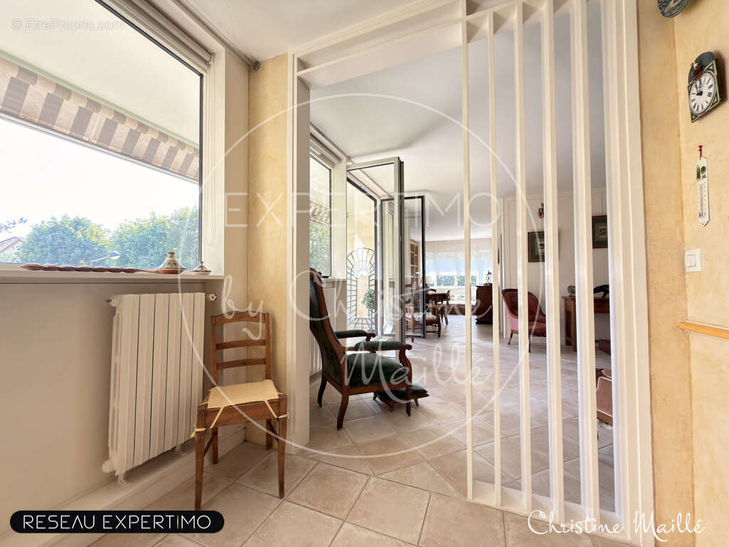 Versailles montreuil - appartement 5 pièces 105m2 avec balcon, parking et ascenseur - photo 12