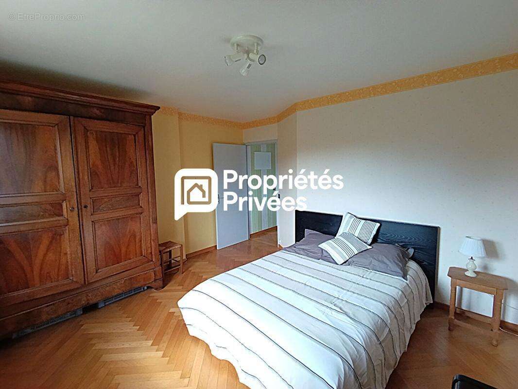 Dans le Dépt 25, en secteur limitrophe à MARNAY 70 : Belle maison familiale de 193 m2 habitables avec sous-sol complet semi-ente - photo 7