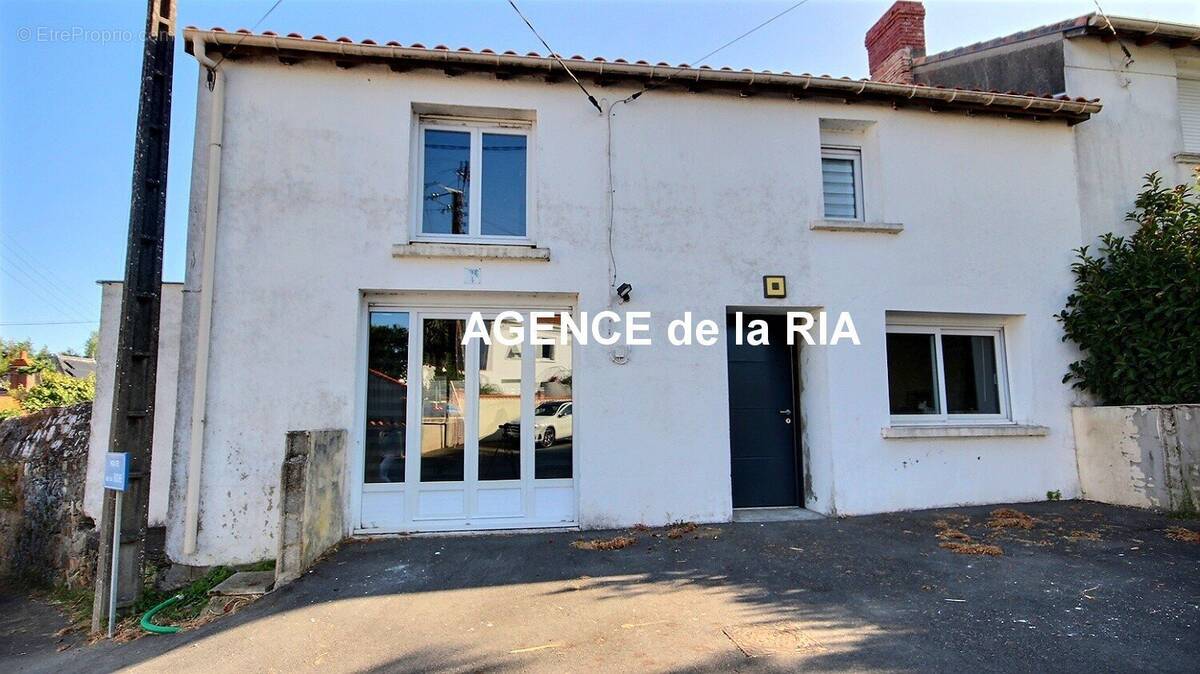 Maison à FROSSAY
