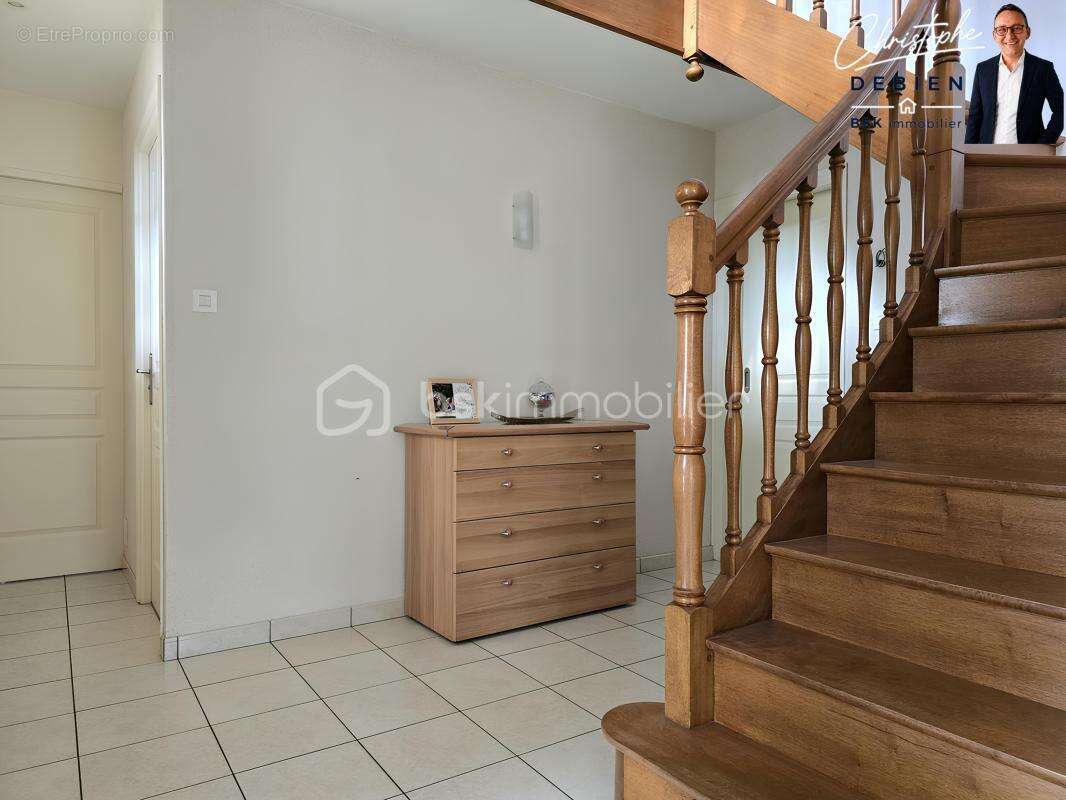 Pavillon 141 m² + studio 24 m² – parcelle constructible 2 592 m² – à moins de 10 minutes de chantonnay – saint-martin-des-noyers - photo 6