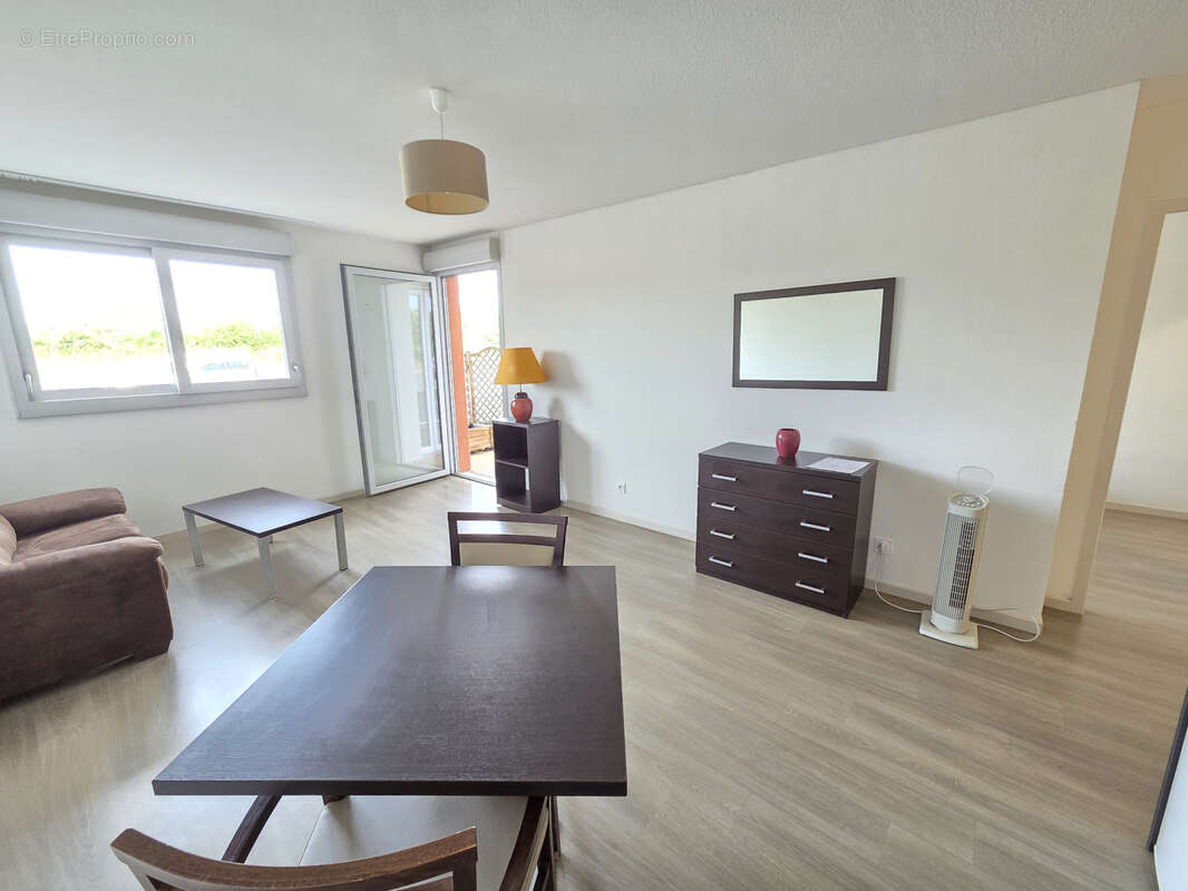 Appartement à YZEURE