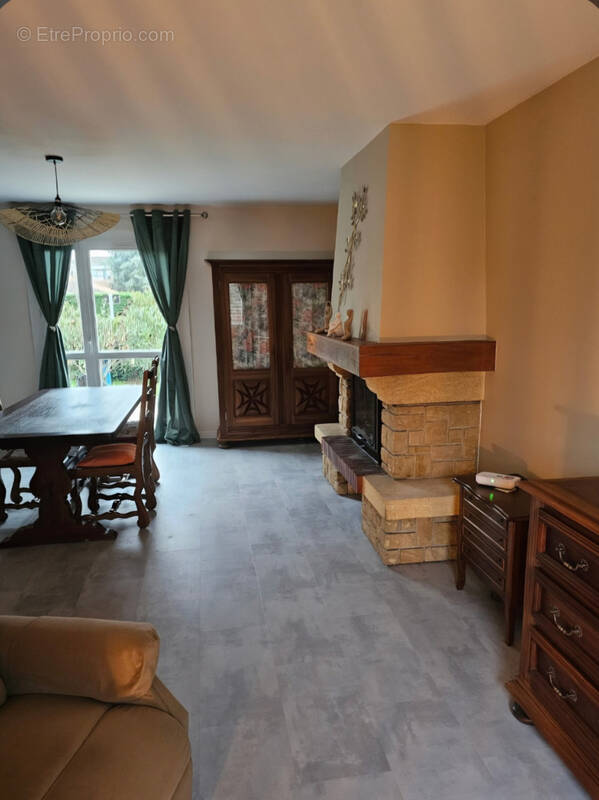 Maison à CASTELGINEST