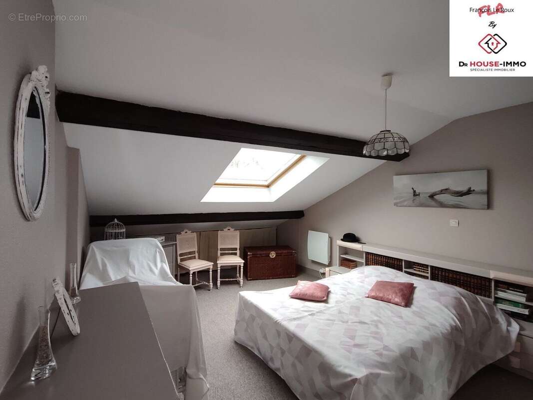 Maison à FOLLAINVILLE-DENNEMONT