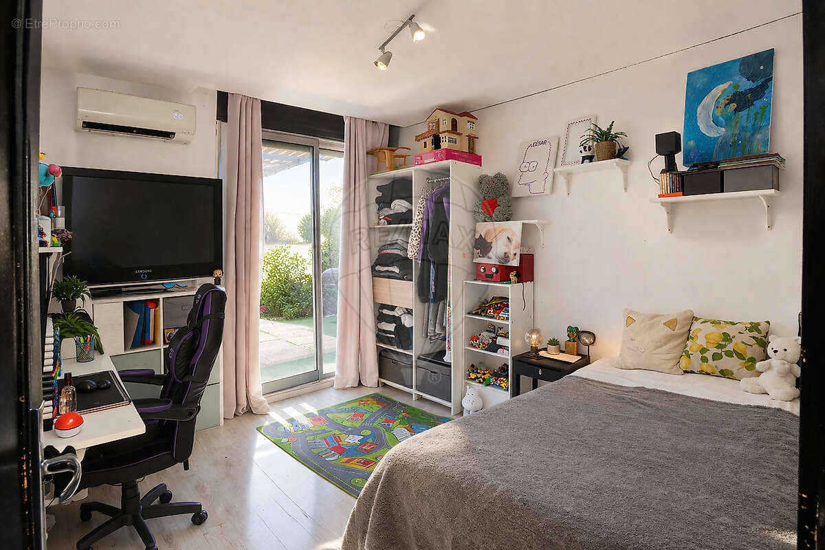 Appartement à SAINT-LAURENT-DU-VAR