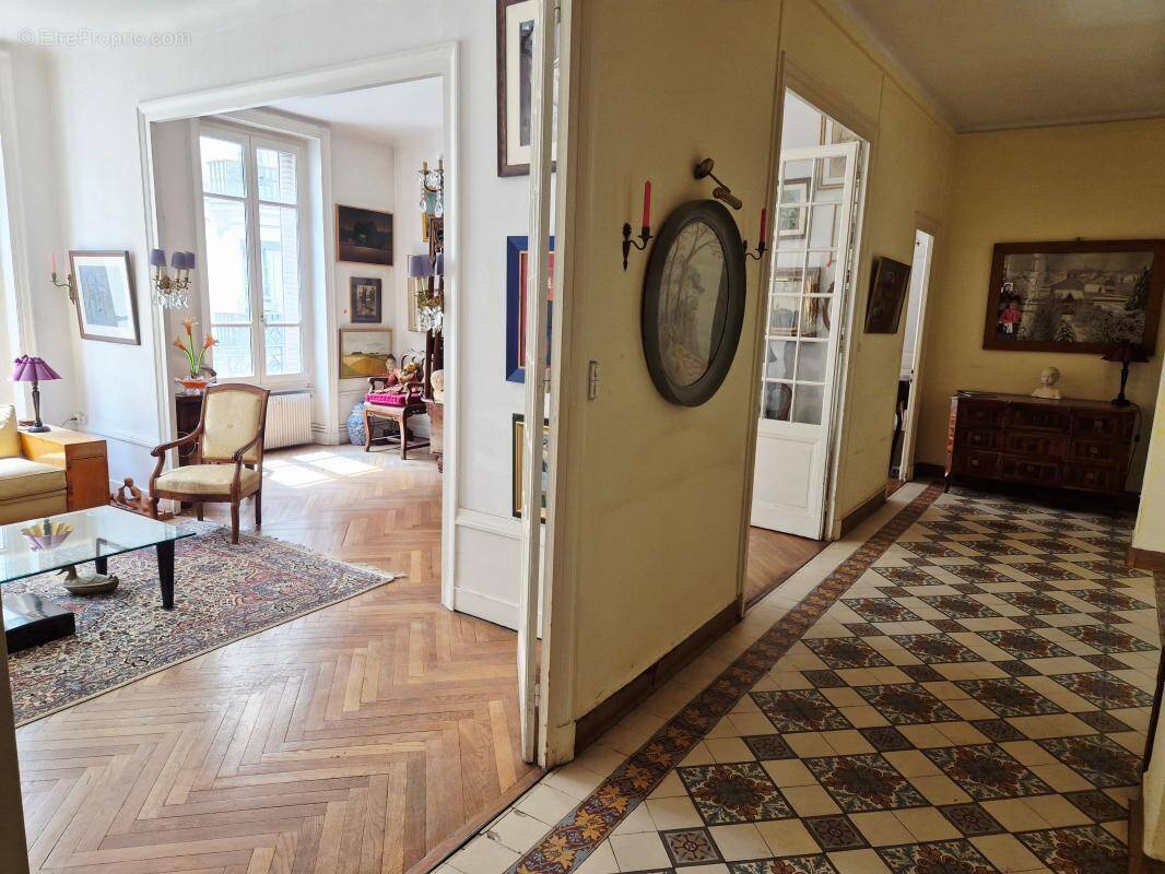 Appartement à LYON-6E