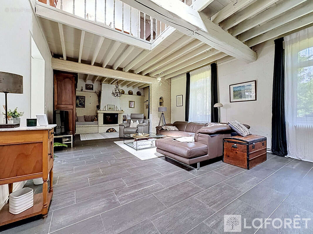 Maison Lestrem 6 pièce(s) 262 m2 - photo 2
