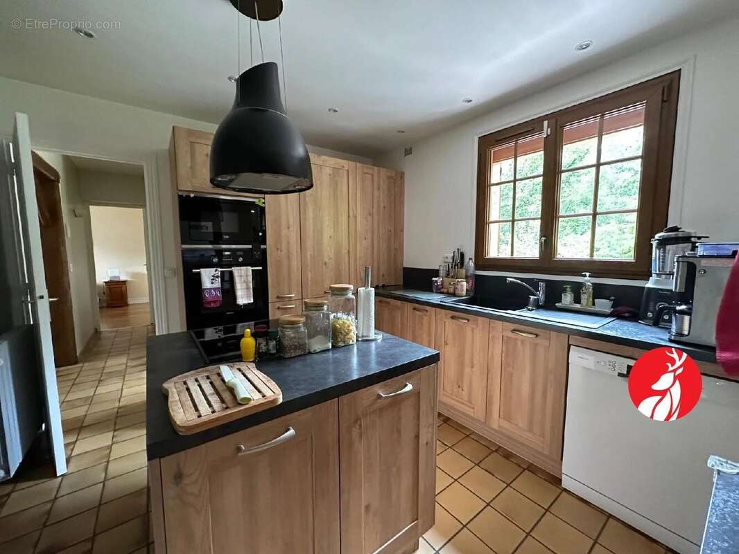 Maison à FONTAINEBLEAU