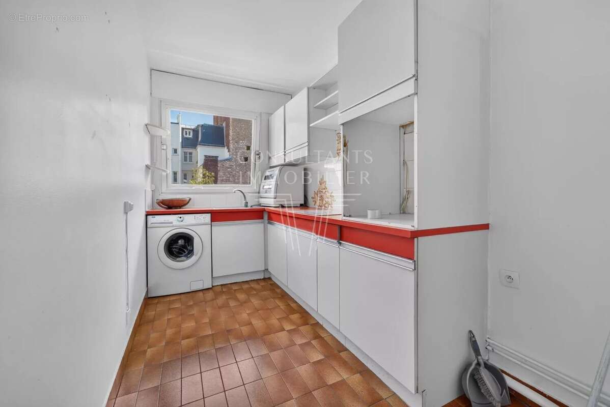 Appartement à PARIS-15E