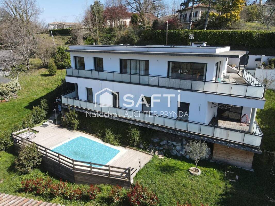 Photo 1 - Maison à PECHBONNIEU