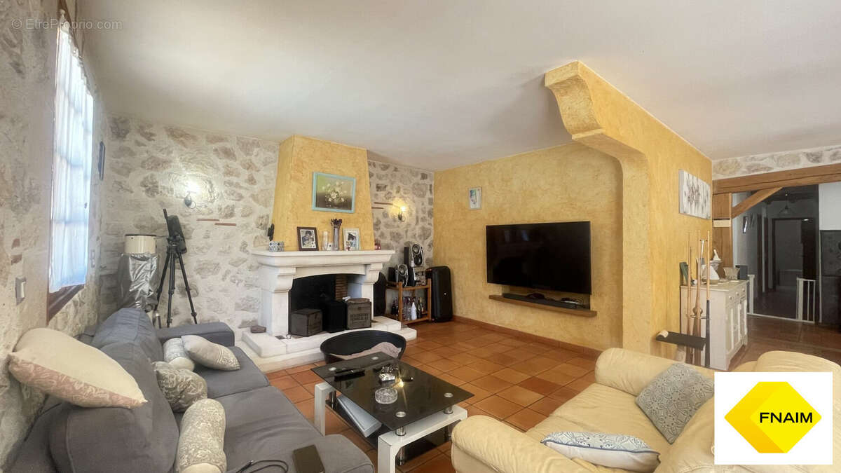 Maison 229 m² à Sauvagnas  - photo 5