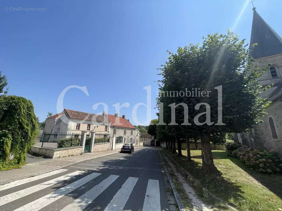 Maison à FEUCHEROLLES