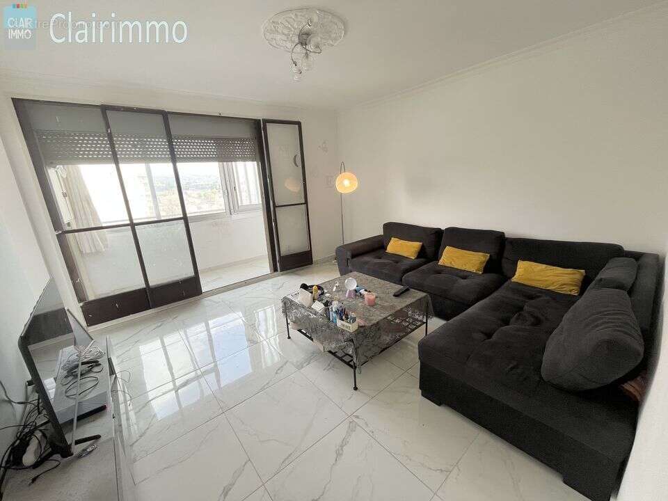 Appartement T3 à vendre - balcon - cave - ascenseur - 13013 - - Appartement à MARSEILLE-13E