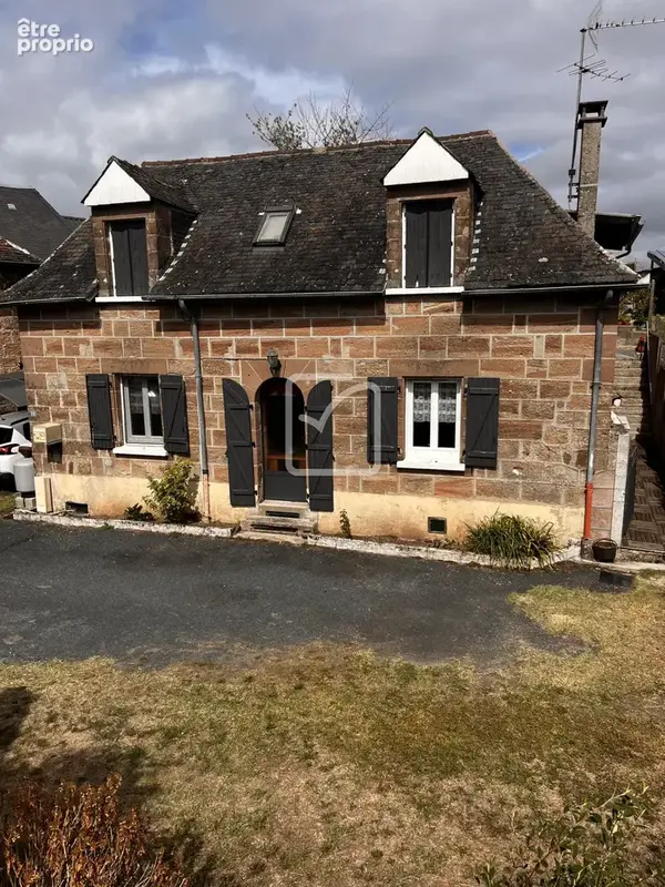 Photo Maison à Vars-Sur-Roseix au prix de 148 900€
