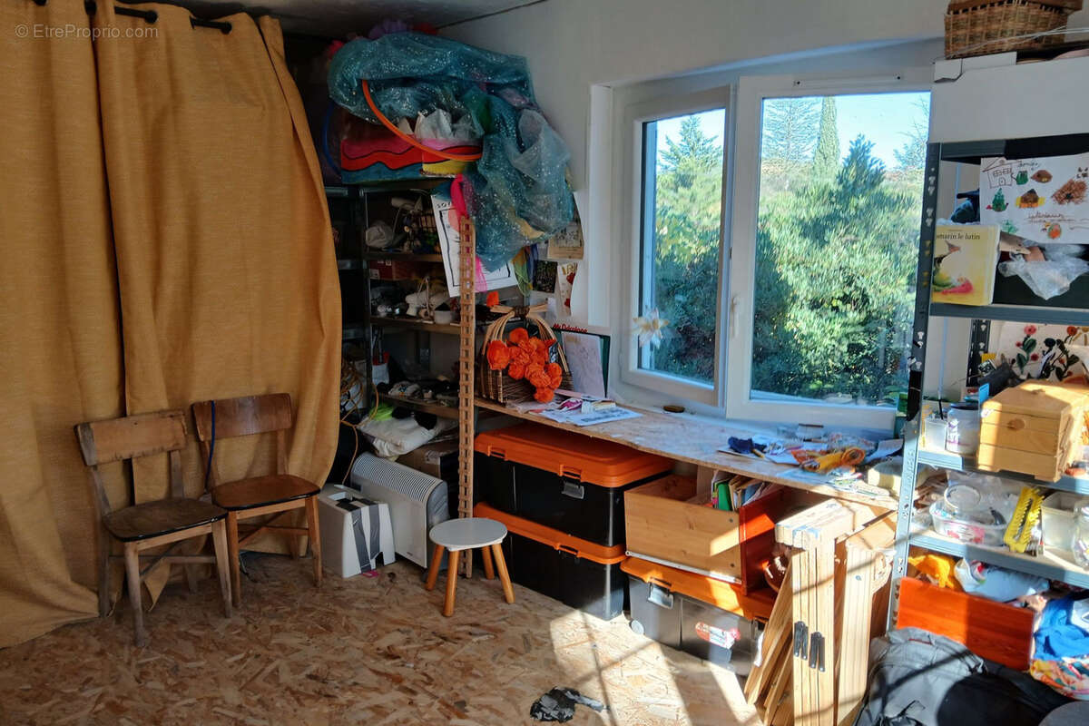 Maison à REYNES