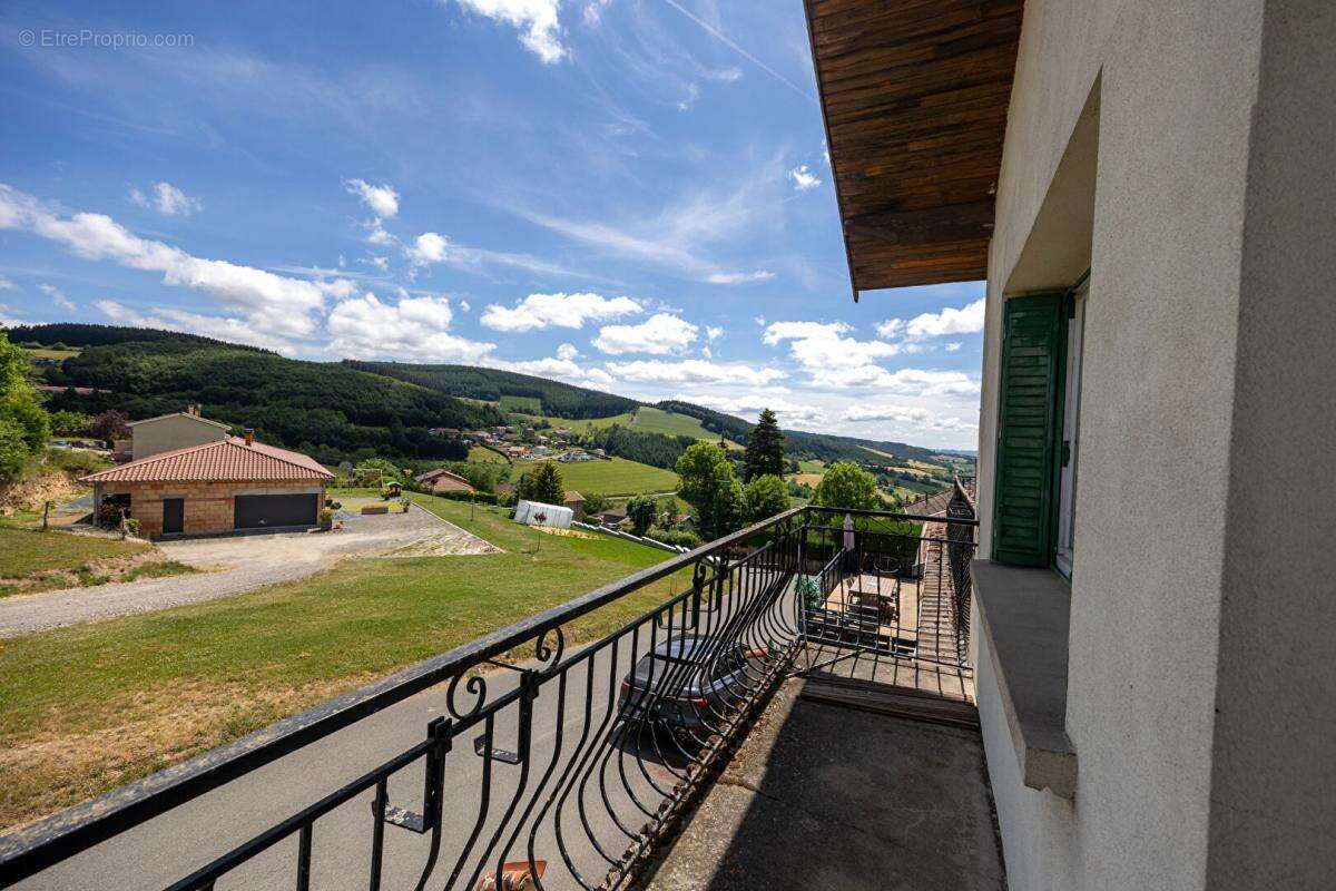 Maison à VIOLAY