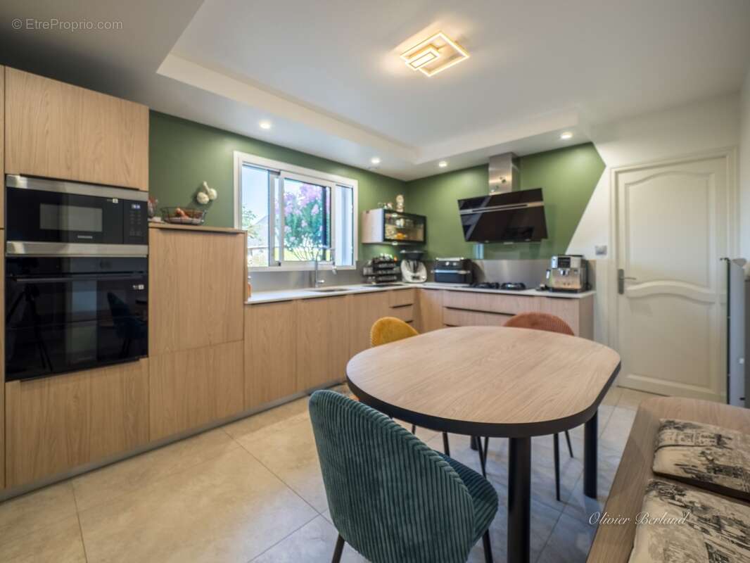 Saumur Château – Maison contemporaine 220 m² – Jardin 997 m² – Coup de cœur familial - photo 9