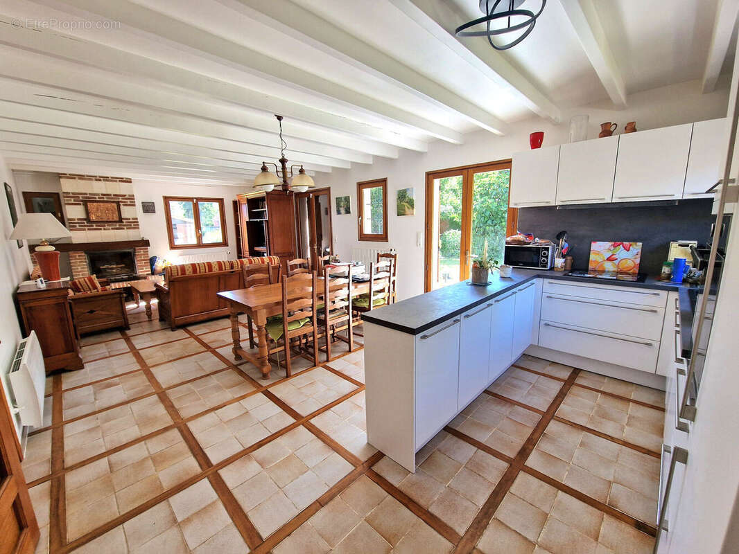 Maison 85 m² à Beaumerie-Saint-Martin  - photo 2