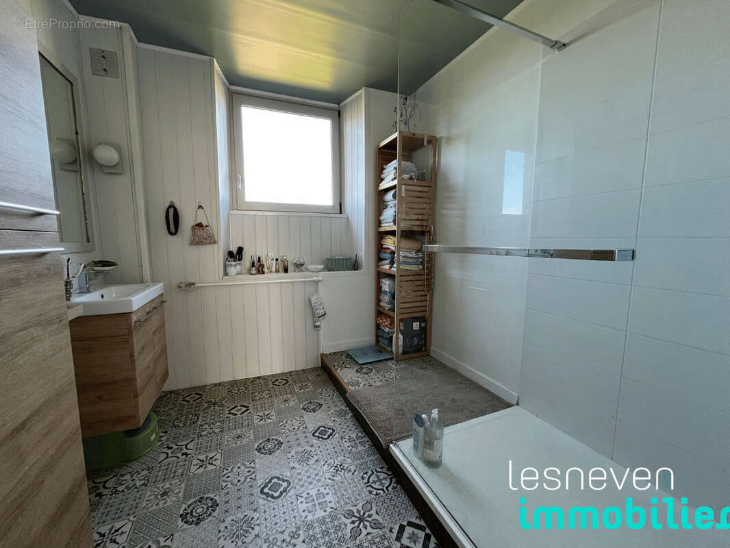 Maison 135 m² à Ploudaniel  - photo 7