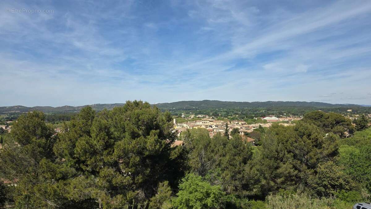 Appartement à LAMBESC