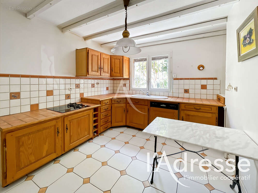 Maison mitoyenne Type 4 avec garage attenant et dépendance sur jardin - photo 6