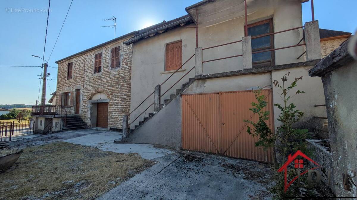 Maison à MONAY