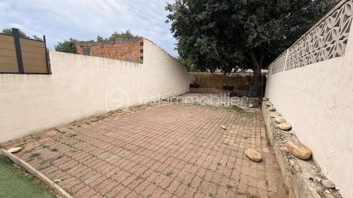 Maison de village en deux faces avec garage et jardin - photo 18