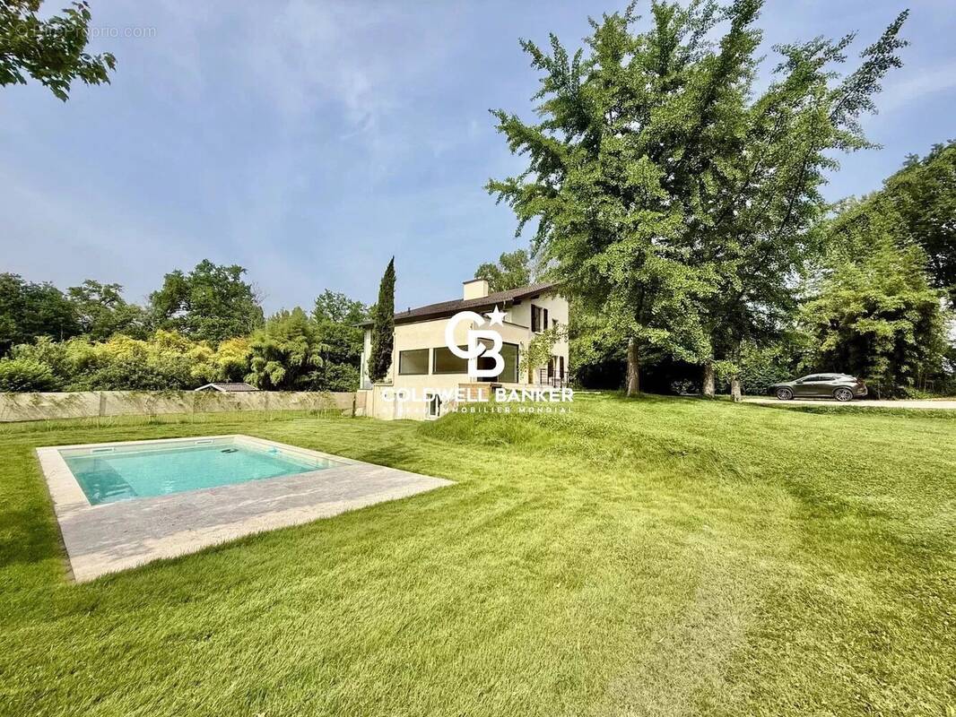 Maison à PREVESSIN-MOENS