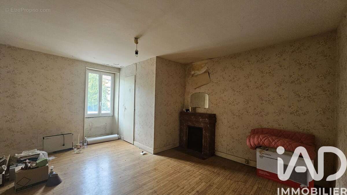 Photo 2 - Maison à RUFFEC
