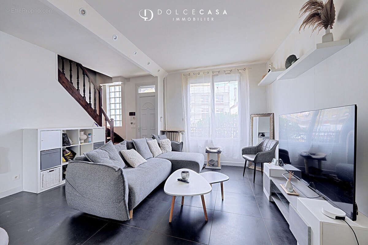 Maison à LE PERREUX-SUR-MARNE