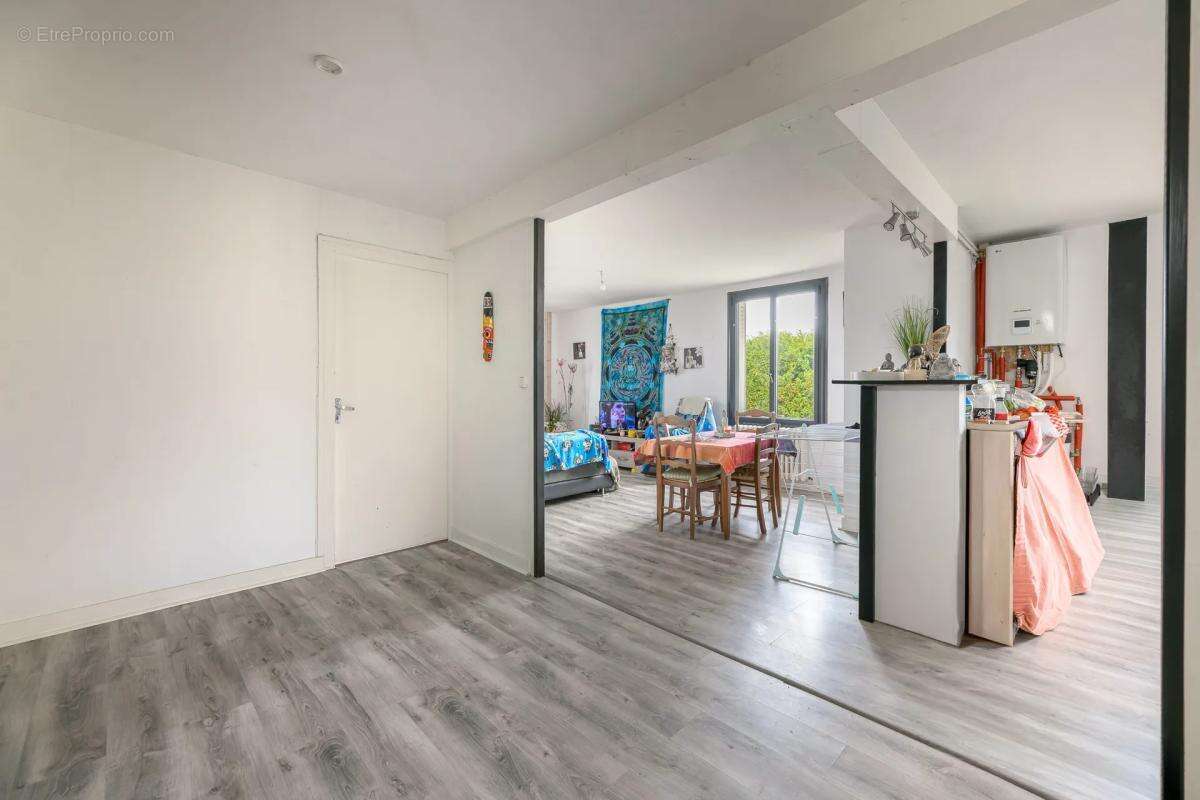 Appartement à DESCARTES