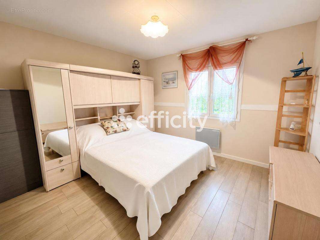 Maison 115 m² à Semussac  - photo 11