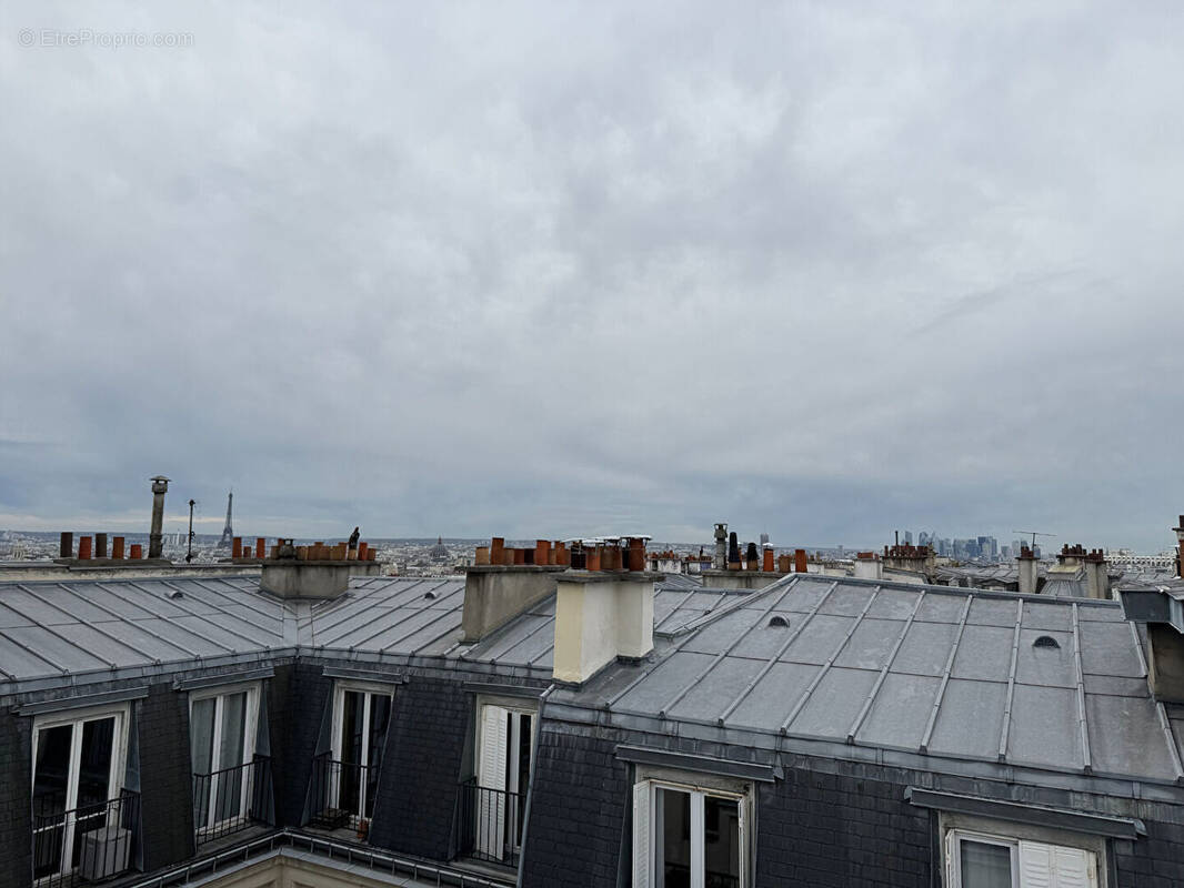 Appartement à PARIS-18E