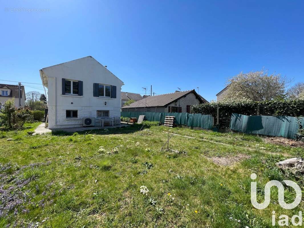 Photo 2 - Maison à ORSAY