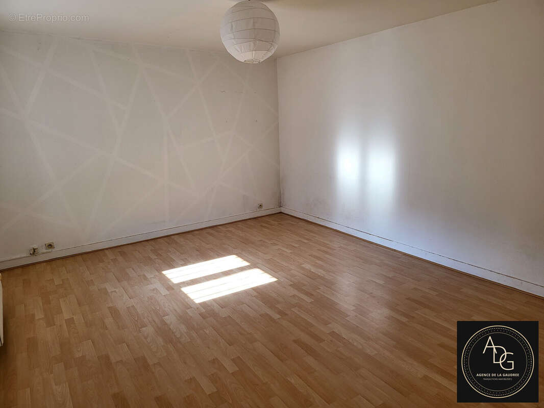 Appartement à ARPAJON