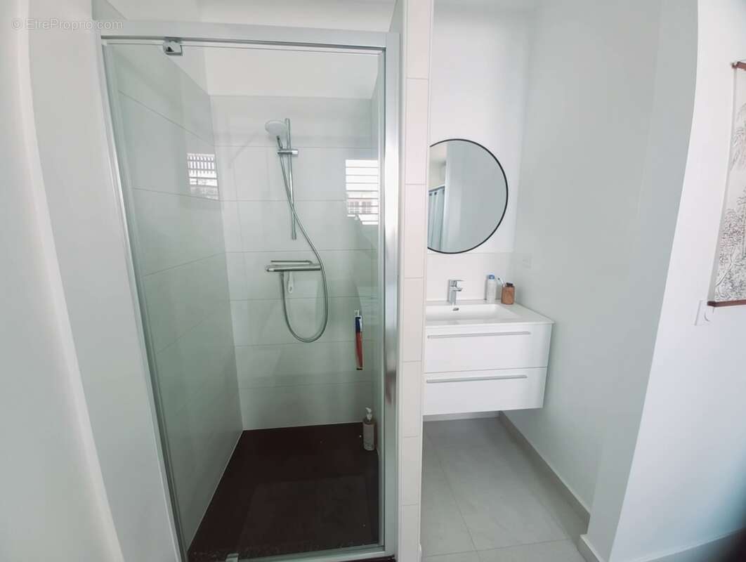 Villa premium T3 & son T2 à vendre à SAINTE ANNE Bourg (971) Guadeloupe - - photo 14