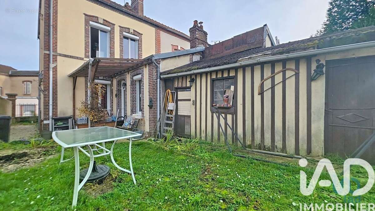 Photo 8 - Maison à ROMILLY-SUR-SEINE