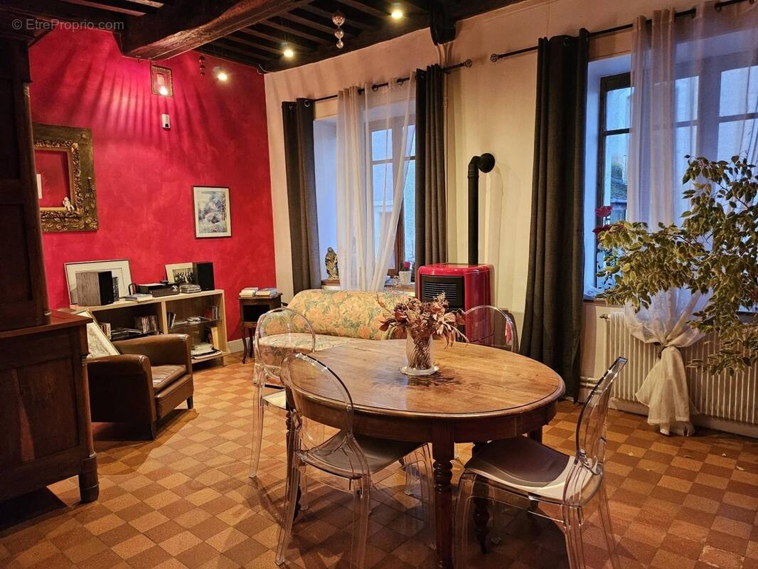 Maison à LAMARGELLE