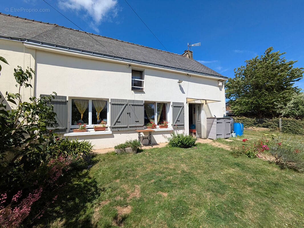 Maison à THEHILLAC