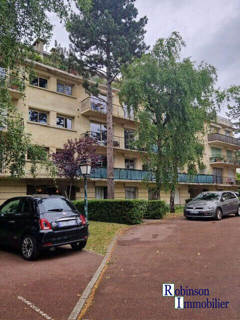 Appartement à LE PLESSIS-ROBINSON