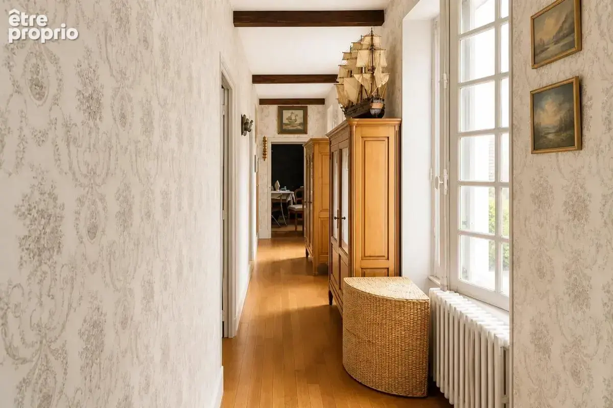 Maison de 9 pièces de 245 m² à Épernon - photo 13
