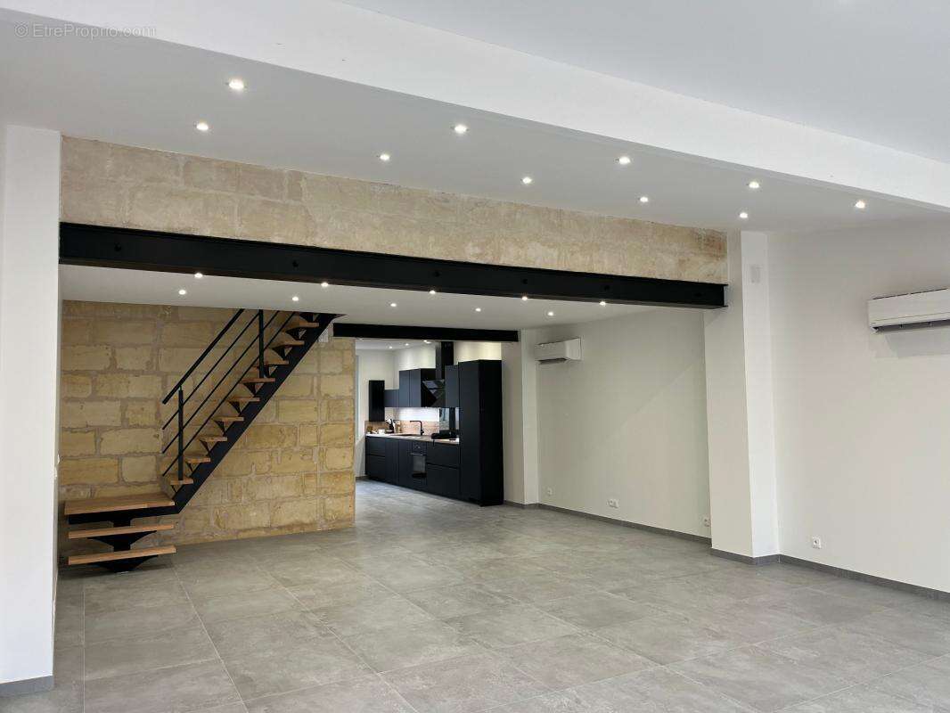 Maison 131 m² rénovée en 2024 avec dépendances LIBOURNE - photo 7