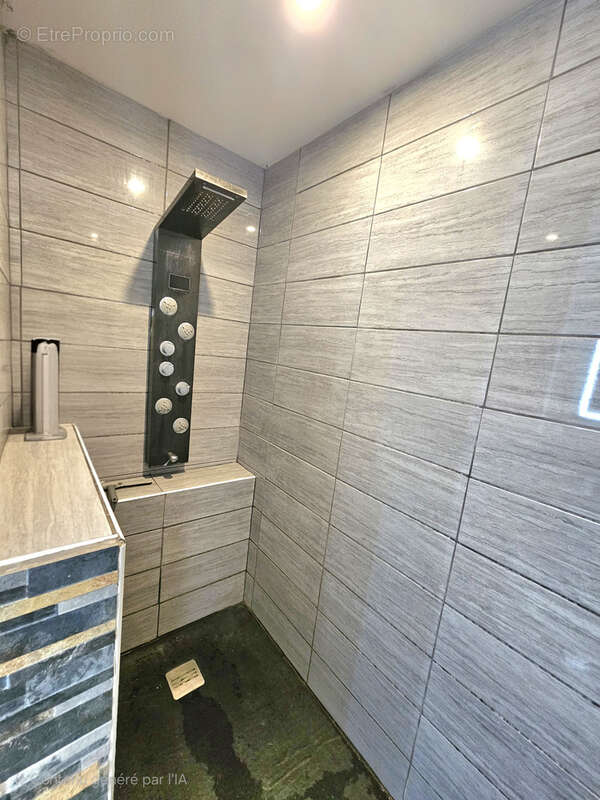 Maison à SAINT-THIBERY