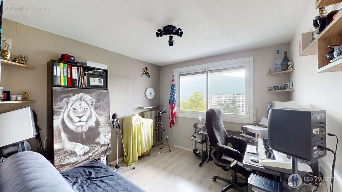 Appartement à SAINT-MARTIN-D&#039;HERES