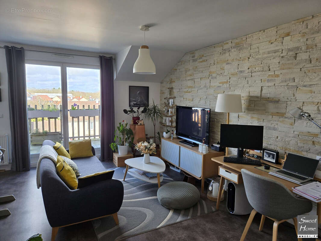 Appartement à MAGNY-LES-HAMEAUX