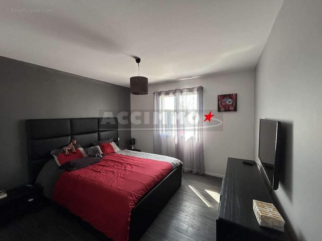 Maison à DREMIL-LAFAGE