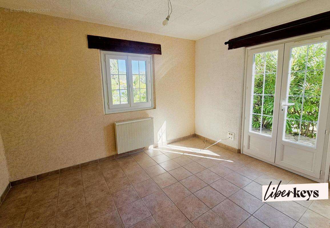 Maison à VILLECROZE