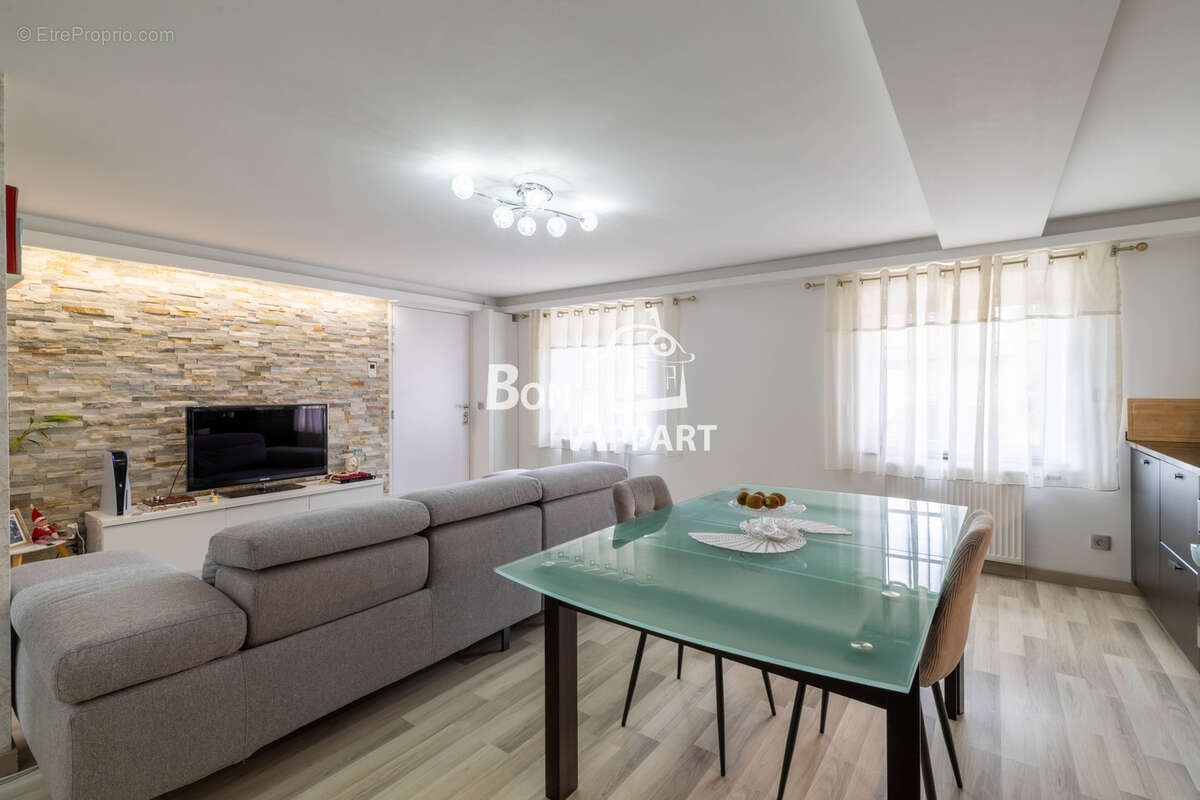 Appartement F3 avec garage - photo 3